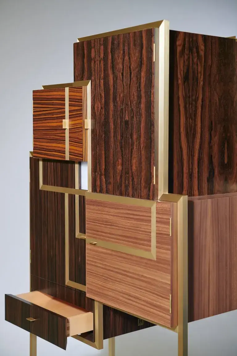 Un meuble d'artisanat exceptionnel en édition limitée